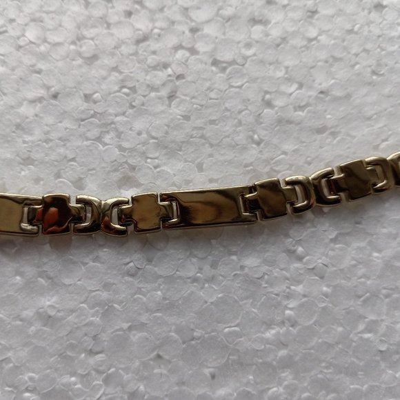 Gold Cross Bracelet - Picture 1 of 2
